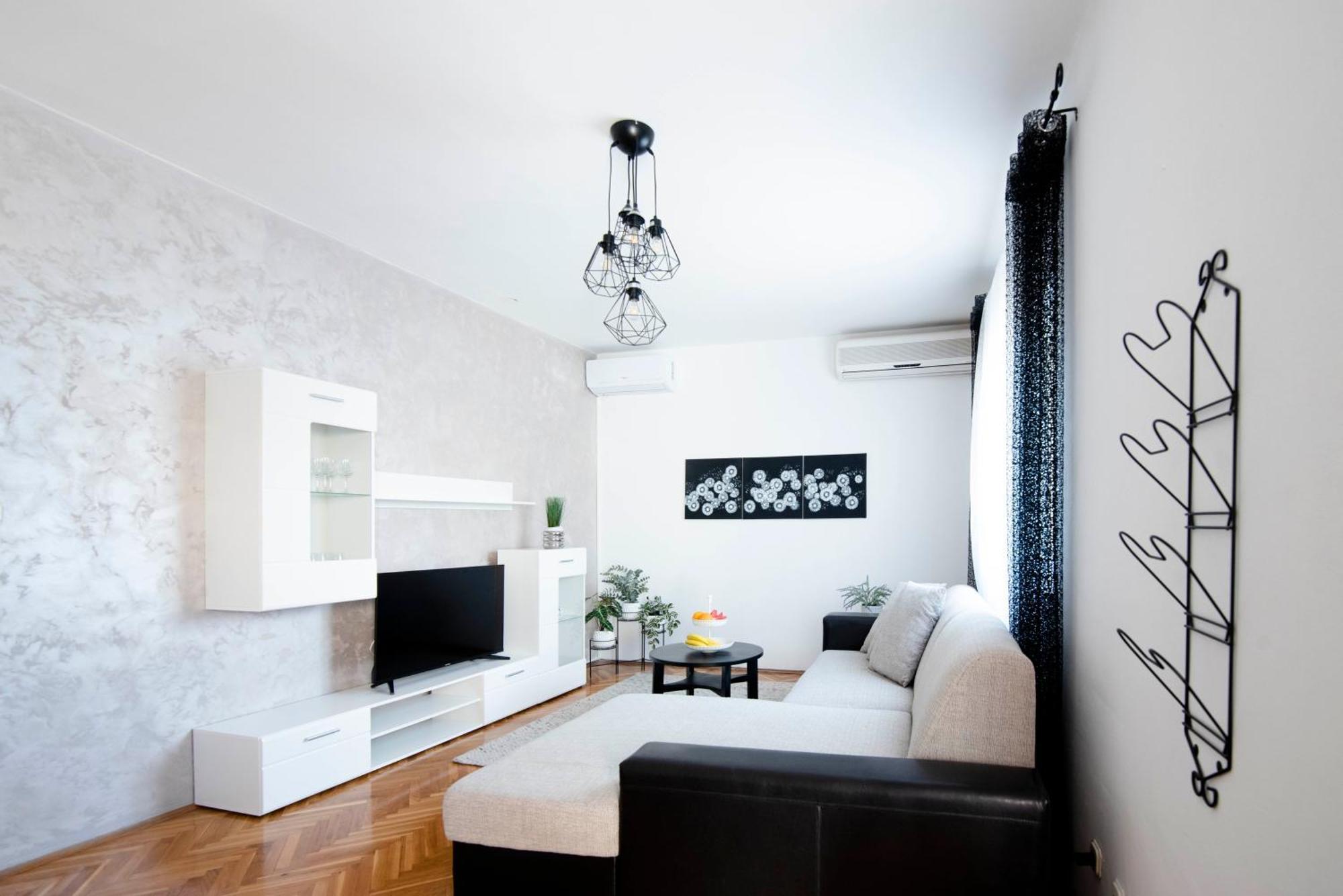 Apartman Karla Sinj Eksteriør billede