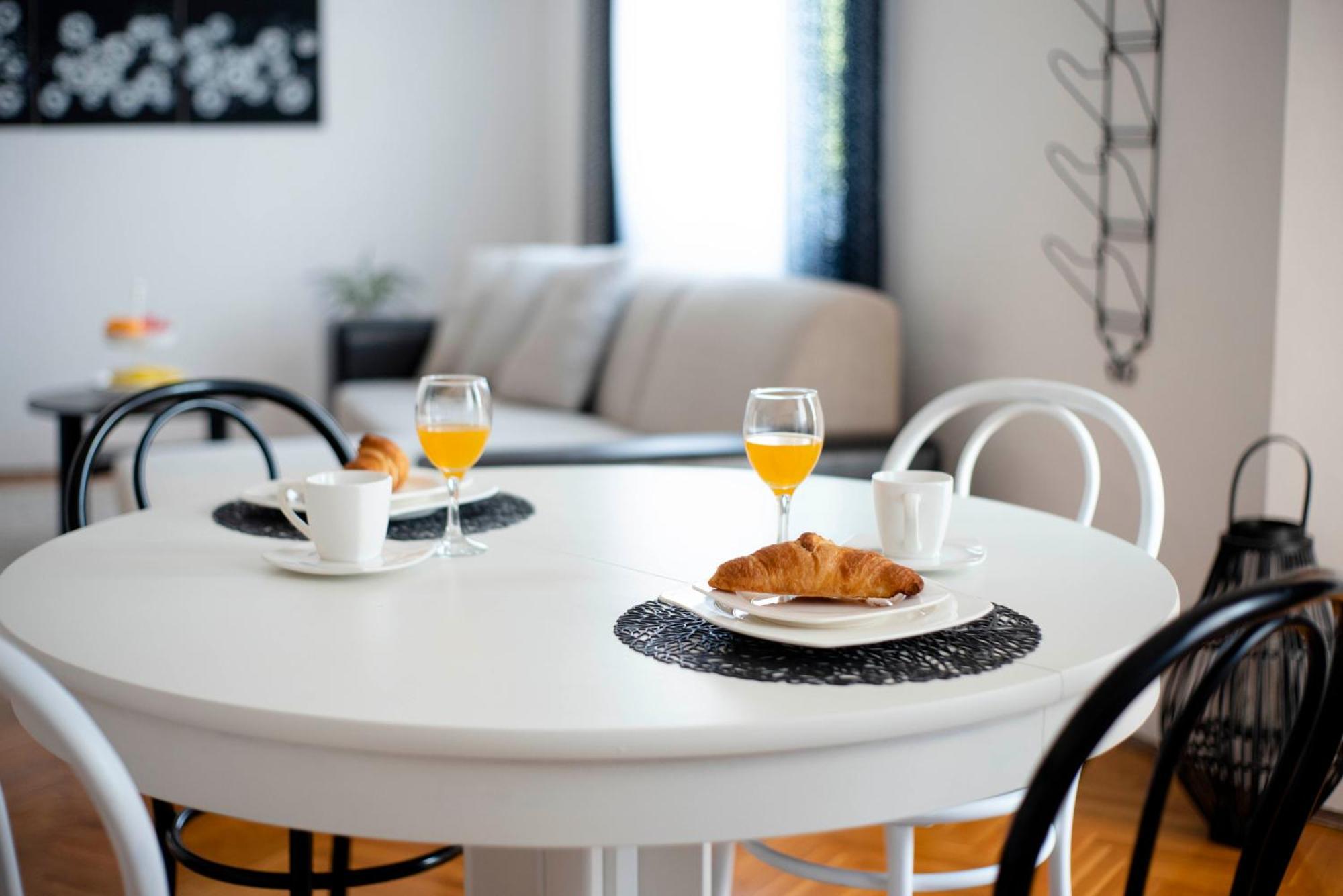 Apartman Karla Sinj Eksteriør billede